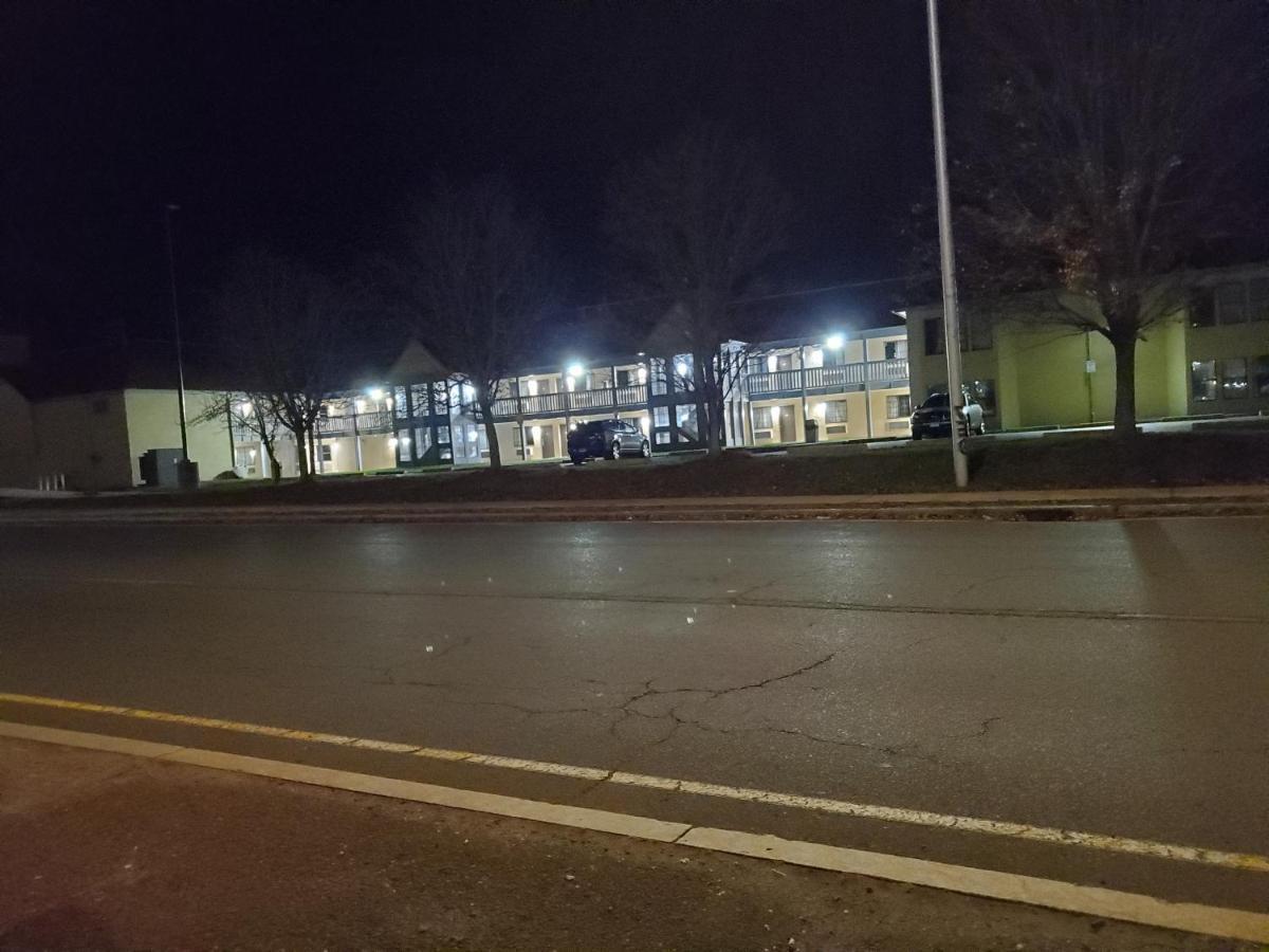 Travel Inn Motel 하트퍼드 외부 사진
